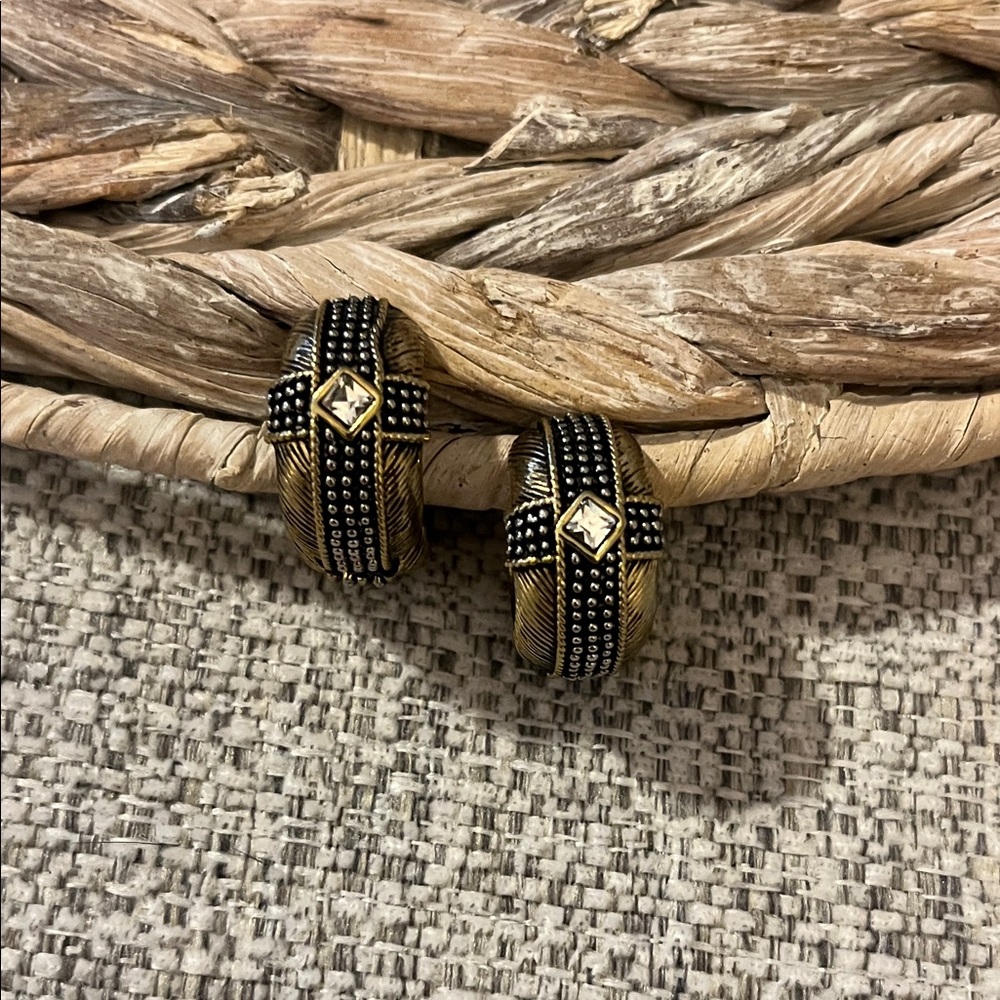 Vintage Art Deco Style‎ Gold and Black Magnetic Clip-On Earrings with Rhinestone